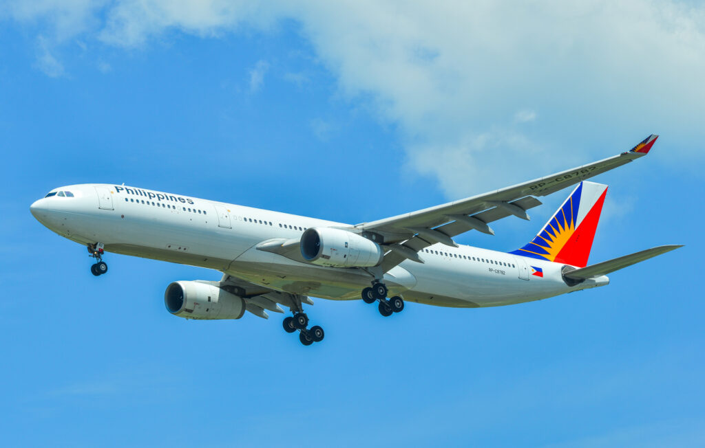 Philippine airlines plane in flight